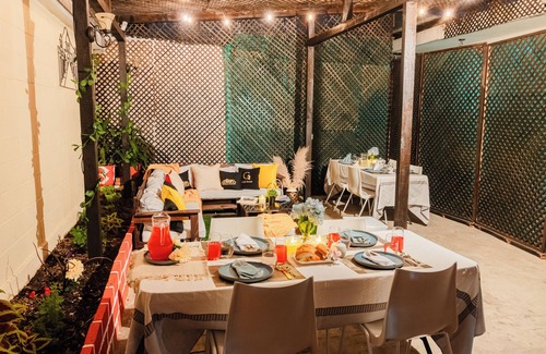 Zona 13 Apartment | Gold House