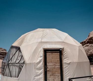 Wadi Rum Hotel | Golden Galaxy Luxury Camp