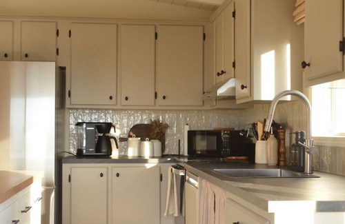Okanagan-Similkameen Apartment | Golden Hour Cottage w/King Bed