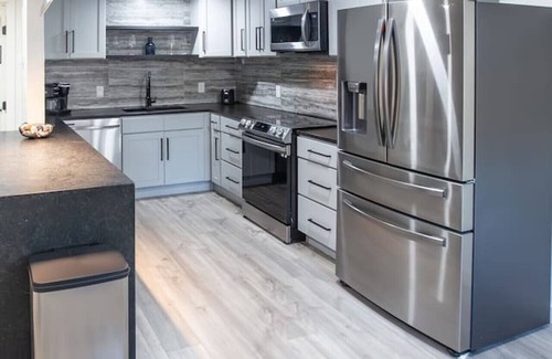 Tulsa Apartment | Golden Hurricane Haven