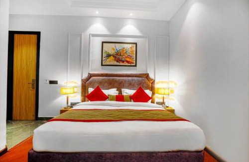 South West Hotel | Golden Palm Residency