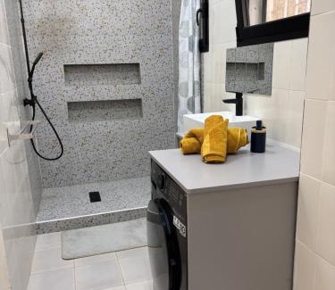 Antananarivo Avaradrano Apartment | Golden Sunset - Appart'Hôtel