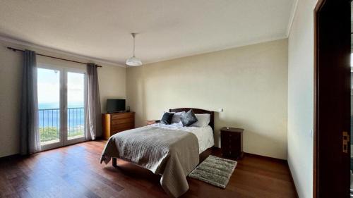 Gaula House | Golden View