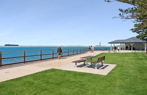 Golden Beach Apartment | Golden Views Hideaway