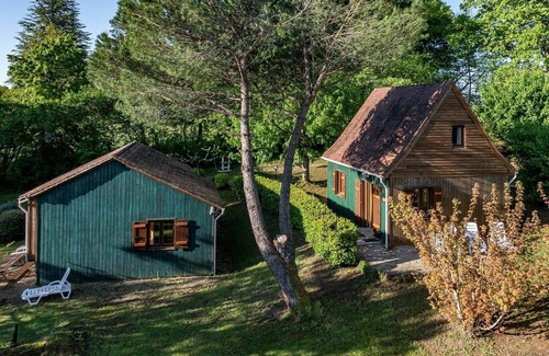 Saint-Avit-Senieur Ski Chalet | Goldfinch, Gîte in Saint-Avit-Senieur