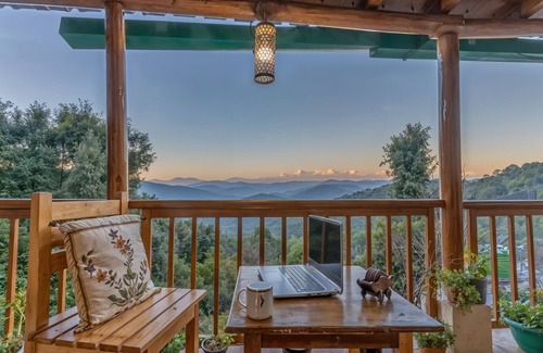 Kaul Cottage | Goldi Cottage Himalayan Serenity Duplex Retreat 2 Duplex Rooms Muktheshwar
