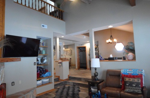 Angel Fire House | Golf Course and Mountain View All-In-One-minutes from the Resort
