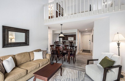 Acme Condo | ⛳ Golf View Retreat @ Grand Traverse Resort | 2 King Suites + Loft + Champagne Welcome ➠ 5569