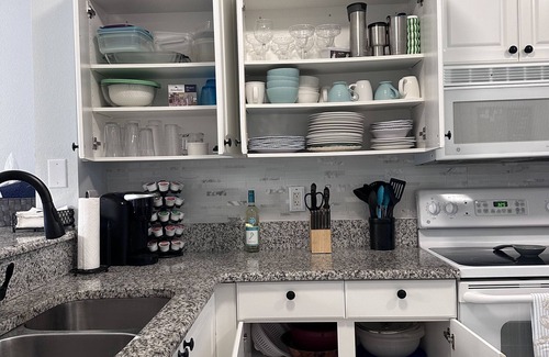 Ole Condo | Golfer's Paradise in Naples, FL. 2/2 is located in the heart of Lely Golf Resort