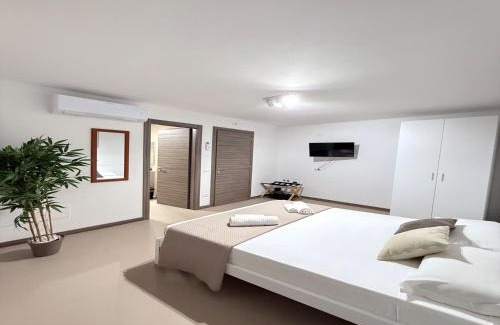 Valeggio sul Mincio Apartment | Gomes Comfort House SUITE