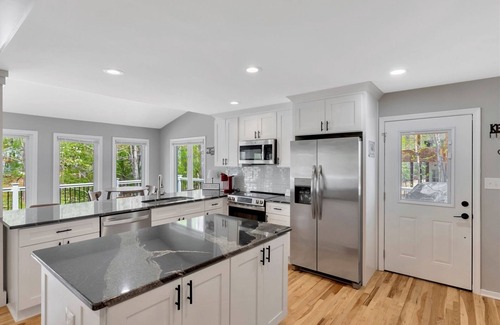 Quail Ridge House | Gone Coastal LKG | Great Location | Freshly Renovated