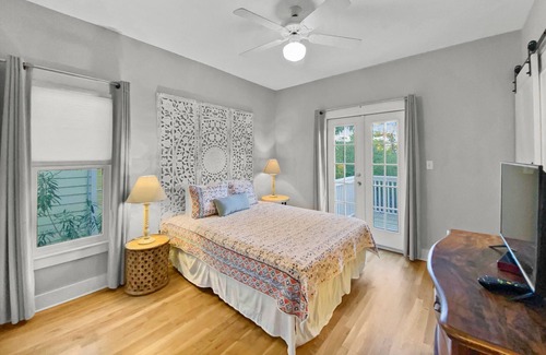 Seaside House | Good For You 3 Bedroom Home by Redawning