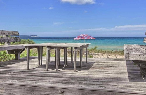 Lake Leelanau House | Good Harbor Beach Lake Michigan Sunset Special