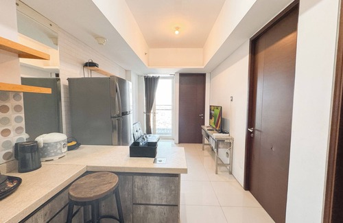 Ngagel Apartment | Good Location And Serene 2Br At Linden Apartment