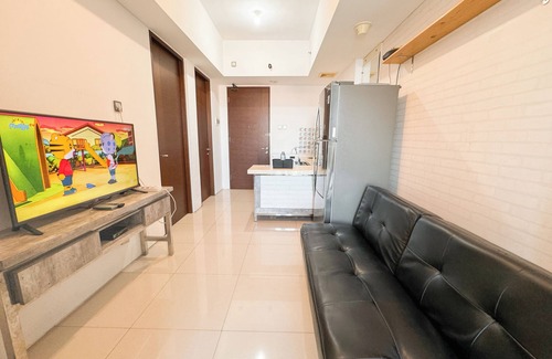 Ngagel Apartment | Good Location And Serene 2Br At Linden Apartment