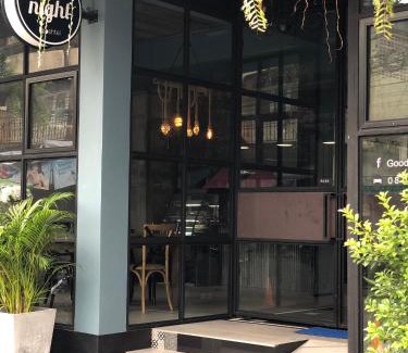 Hat Yai Hotel | Goodnight Poshtel + Free Netflix