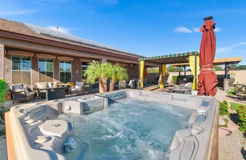 Glenmont Estates House | Goodyear Gem Jacuzzi Grill Outdoor Oasis