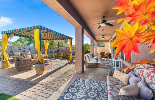 Glenmont Estates House | Goodyear Gem Jacuzzi Grill Outdoor Oasis