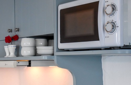 Drios Apartment | Gorgeous 2 bedroom apartment with sea views in Drios, near Golden Beach.