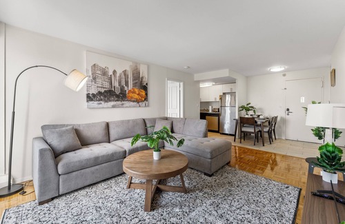 North Brookline Apartment | Gorgeous 2bd/1.5ba Next to BU 7803