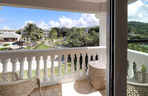 Lucea Apartment | Gorgeous All Inclusive Resort for up to 6