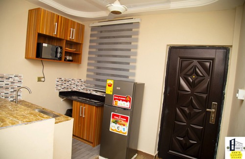 Kumasi Apartment | Gorgeous and spacious 2Br Apt in Kumasi, Free Breakfast, Internet and laundry!