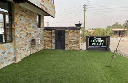 Kumasi Apartment | Gorgeous and spacious 2Br Apt in Kumasi, Free Breakfast, Internet and laundry!