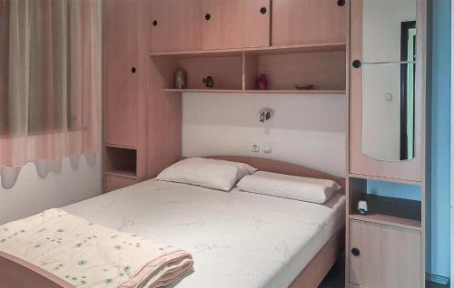 Jadranovo Apartment | Gorgeous Apartment In Jadranovo