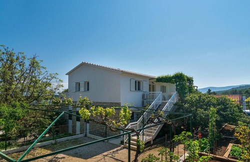 Vrboska Apartment | Gorgeous apartment in Vrboska