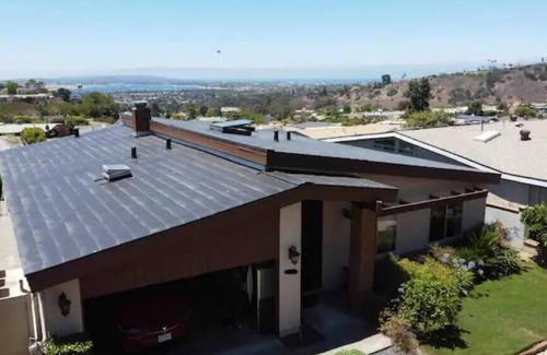Bay Ho House | Gorgeous Bay & Ocean Views from large deck & homenn