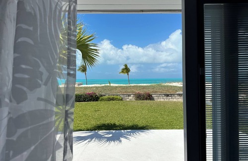 Treasure Cay Villa | Gorgeous Beach Front Ocean Villa 906