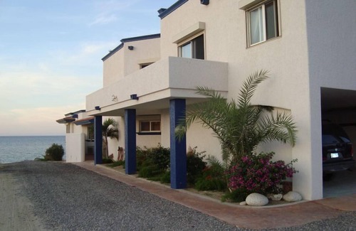 Buenavista Villa | Gorgeous Beach Front Villa on the Sea of Cortez in Baja