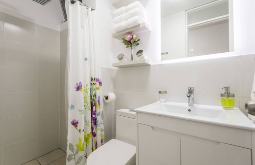 Brena Apartment | Gorgeous Boutique Apartment Between Lima Historic and Modern