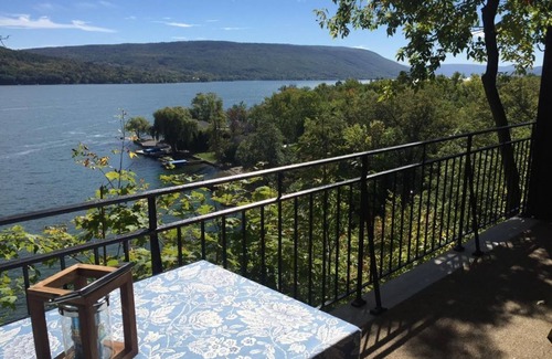 Canandaigua Condo | Gorgeous Canandaigua Lake Front Condo