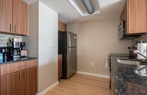 Radnor - Fort Myer Heights Apartment | Gorgeous Court House 1BR w/Pool & Gym, nr Bakeries, by Blueground