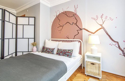 Nisantasi Apartment | Gorgeous Flat with Lovely Balcony in Nisantasi