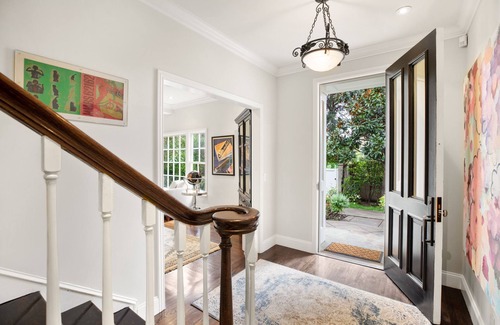 Toluca Lake House | Gorgeous Gated Home with pool in exclusive neighborhood