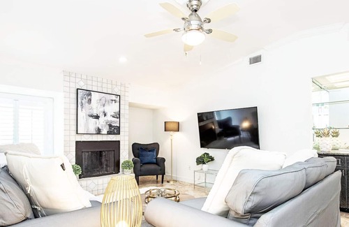 Palm River Estates House | Gorgeous Heated Pool and Hot Tub Home!