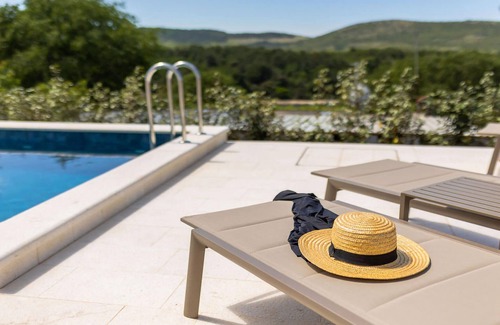 Bilice House | Gorgeous home in Bilice with WiFi