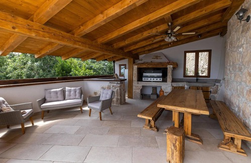 Bribir House | Gorgeous home in Bribir with WiFi