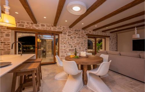Businci House | Gorgeous Home In Cera With Wifi