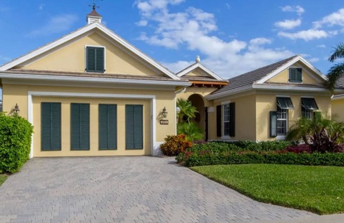 Wabasso Beach House | Gorgeous home in Gated community with pool 3 blocks to beach. Sleeps 6-8