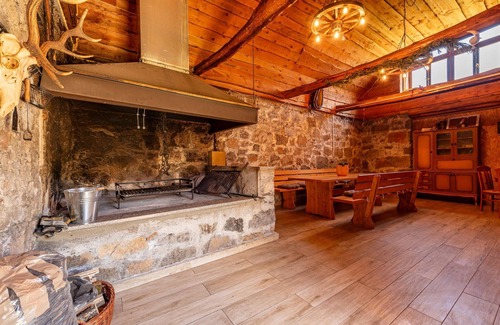Gospic House | Gorgeous home in Gospic with kitchen