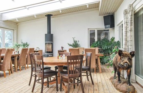 Kosta House | Gorgeous home in Kosta with kitchen