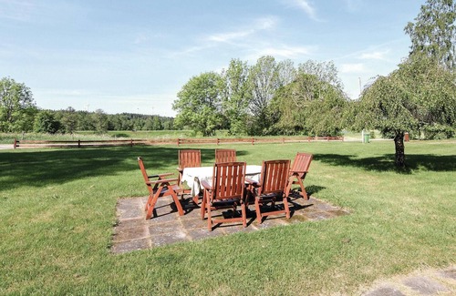 Lyrestad House | Gorgeous home in Lyrestad with WiFi