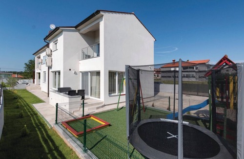 Marcana House | Gorgeous home in Marcana with sauna