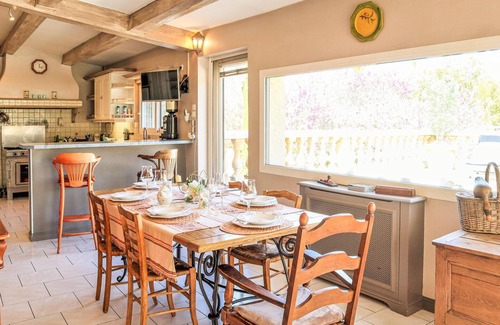 Vernegues House | Gorgeous home in Vernègues