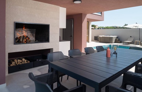 Vrsi House | Gorgeous home in Vrsi with WiFi