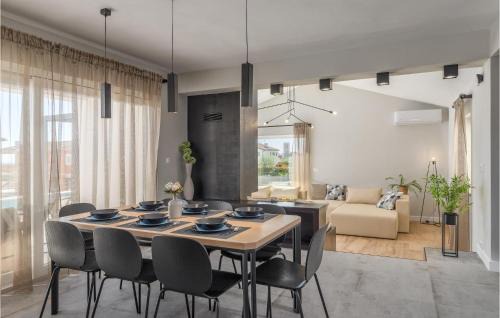 Sveti Lovrec House | Gorgeous Home In Sveti Lovrec With Wifi