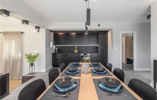 Sveti Lovrec House | Gorgeous Home In Sveti Lovrec With Wifi